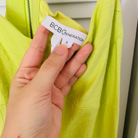 BCBG | Vibrant cut-open dress - Picture 2 of 3